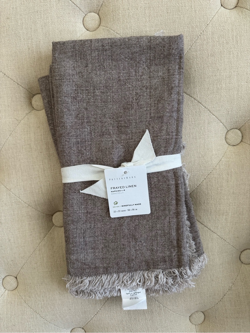 POTTERY BARN SET OF 4 FRAYED LINEN NAPKINS - NEW